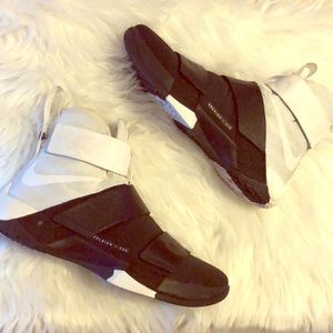 Lebron solder 10’s